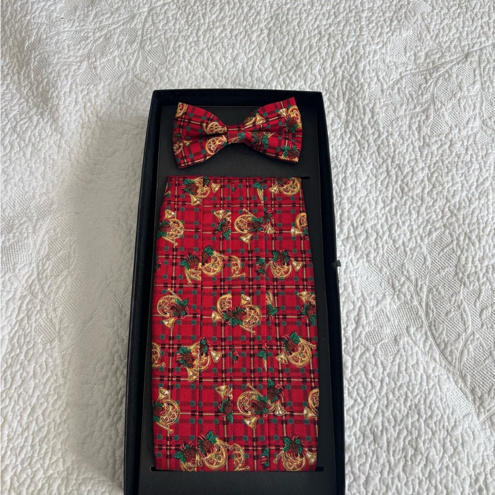 Red Plaid Bow Tie and Cummerbund Set